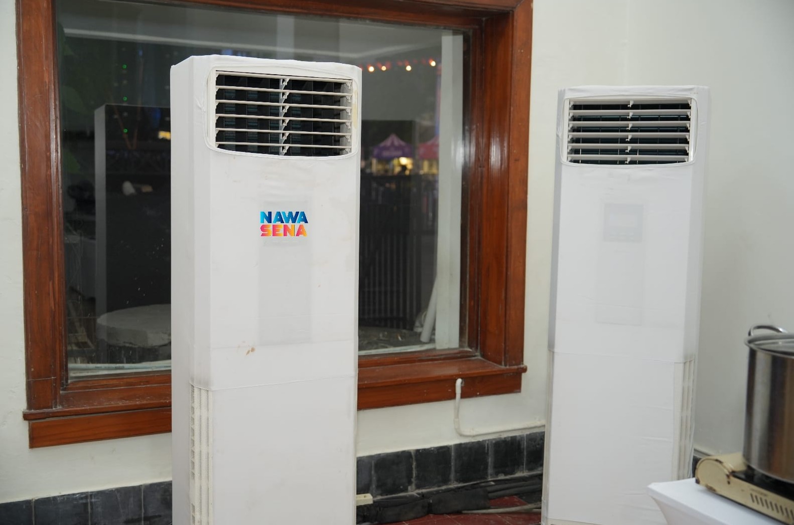AC
